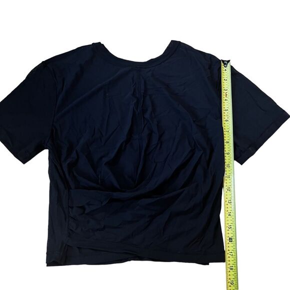 Lululemon Black Mesh Short Sleeve - Picture 6 of 6